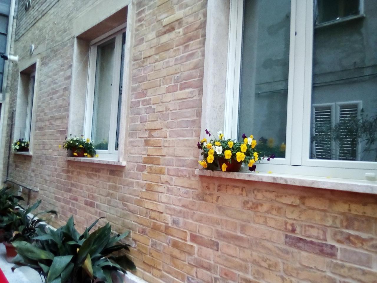 Bed and Breakfast Officina Urban Sleep San Benedetto del Tronto Exterior foto