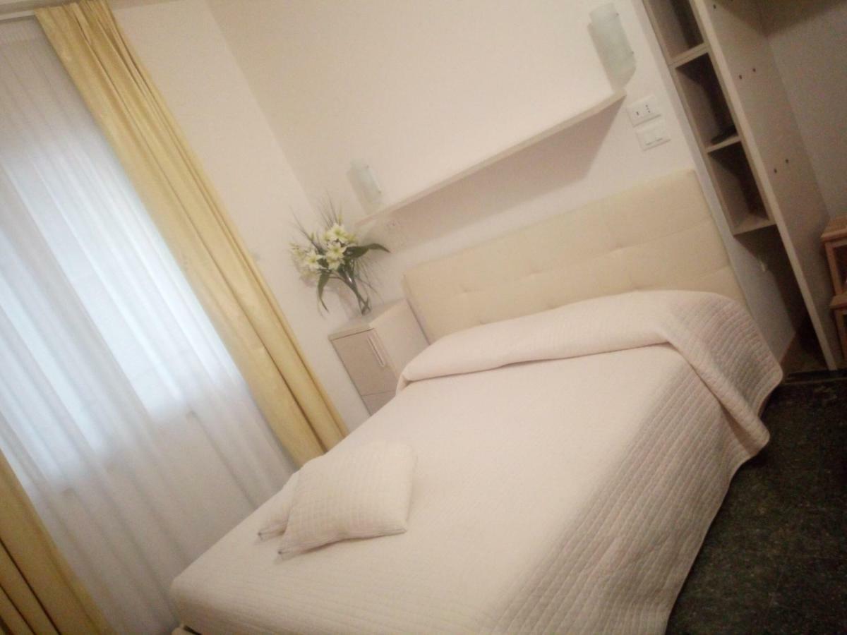 Bed and Breakfast Officina Urban Sleep San Benedetto del Tronto Exterior foto